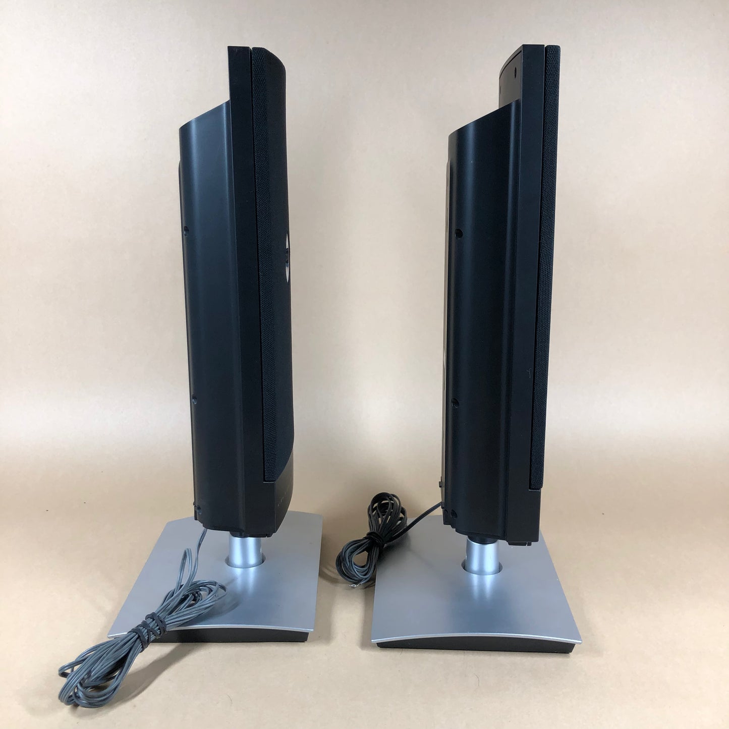 Vintage JWIN JX-CD8700 Vertical Position CD AM/FM Player with Speakers