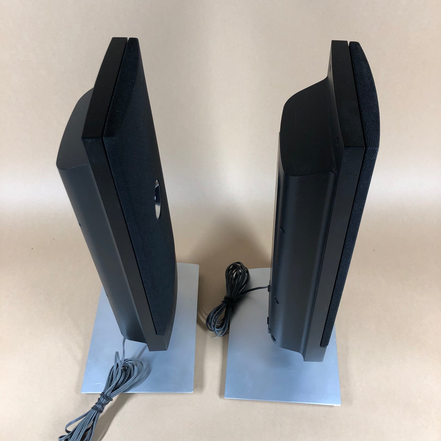 Vintage JWIN JX-CD8700 Vertical Position CD AM/FM Player with Speakers