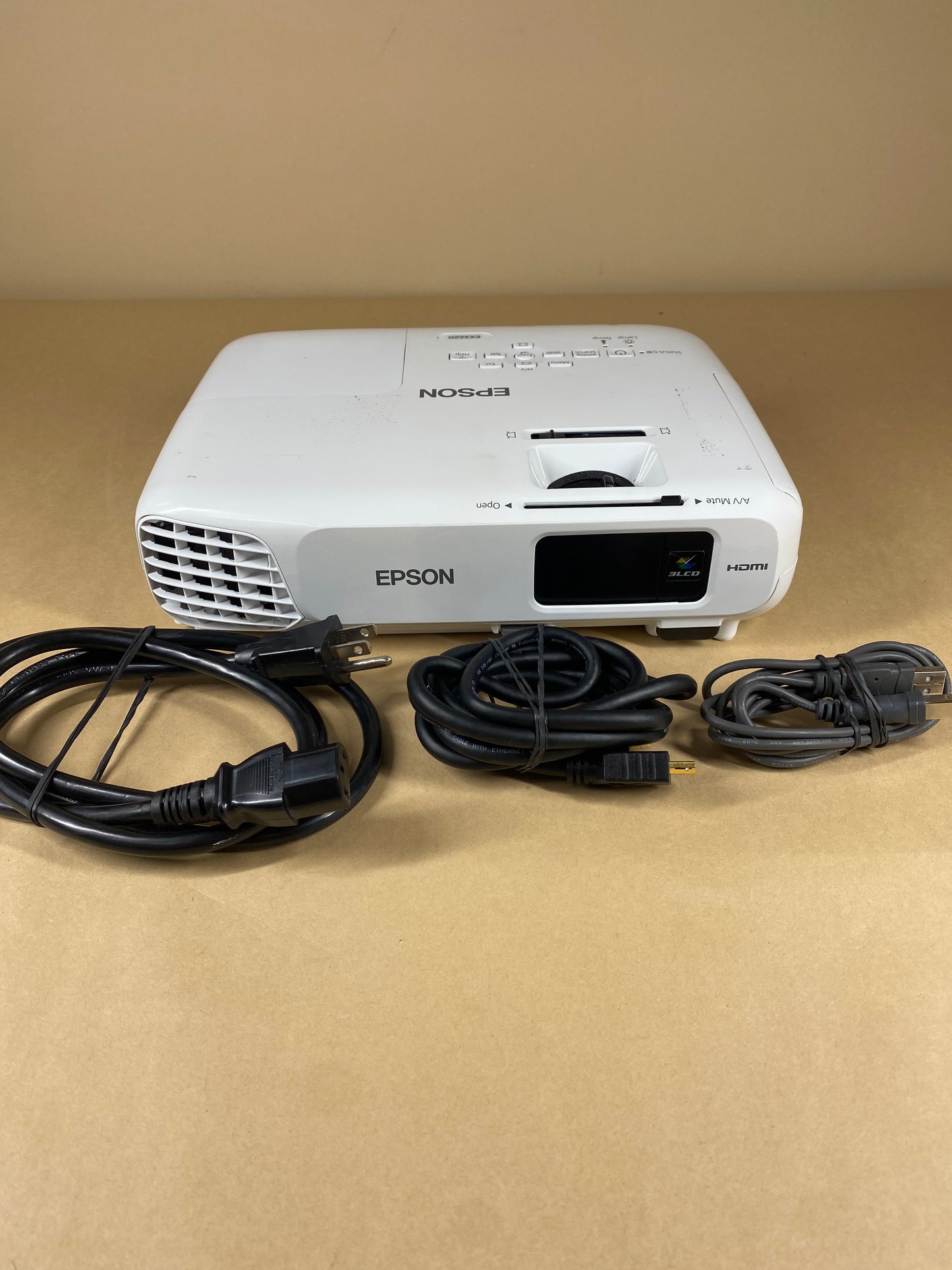 Epson EX3220 800 x 600 3,000 Lumens 3LCD Projector H522A