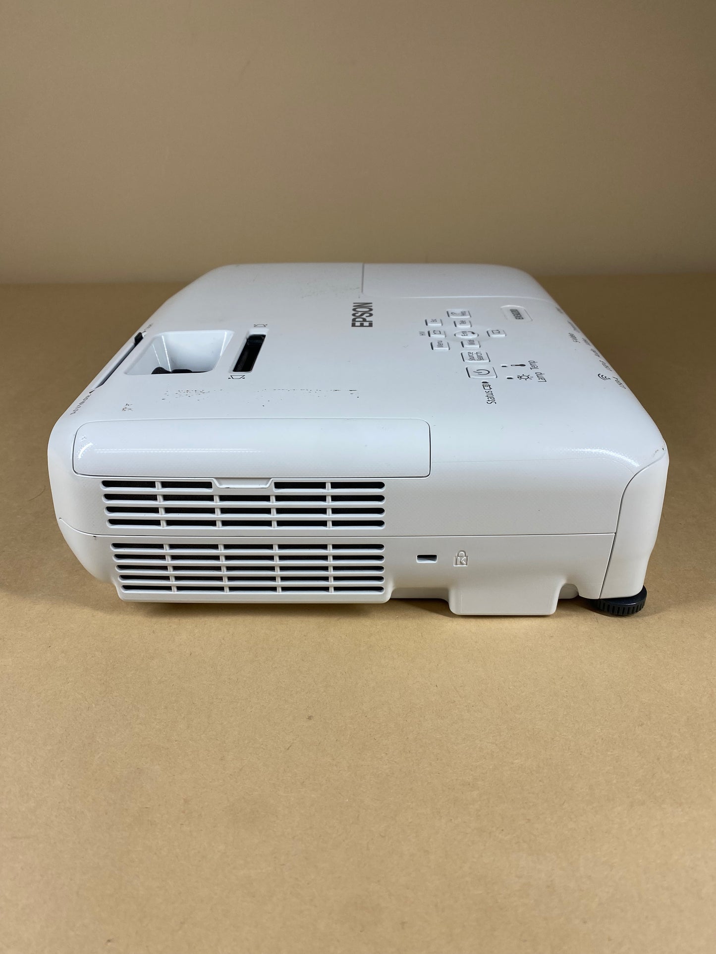 Epson EX3220 800 x 600 3,000 Lumens 3LCD Projector H522A