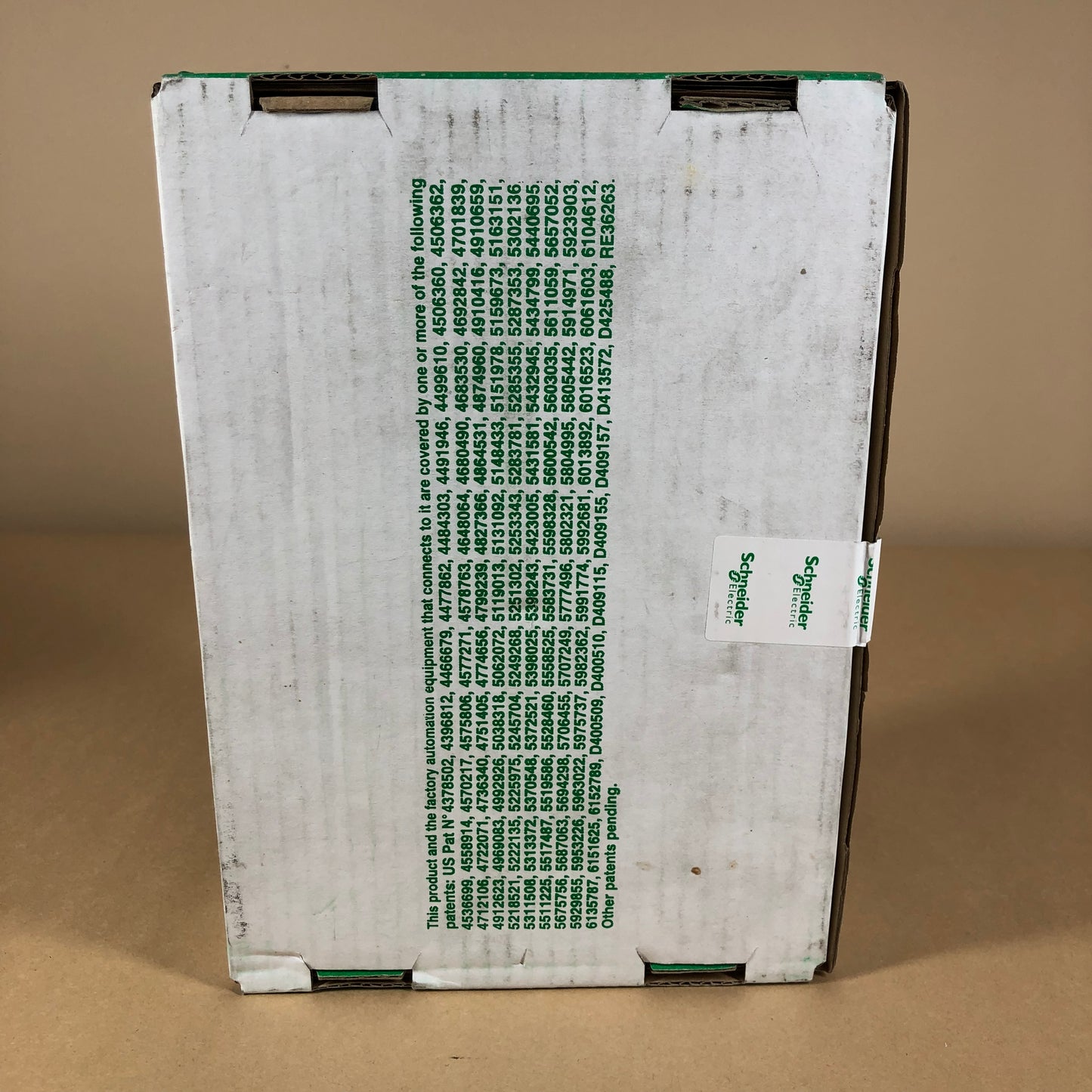 New Schneider Electric Modicon Momentum Discrete I/O Module 100026