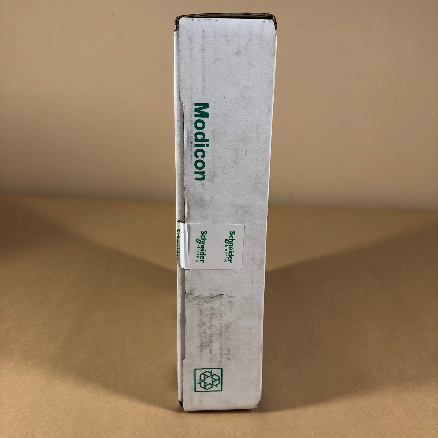 New Schneider Electric Modicon Momentum Discrete I/O Module 100026