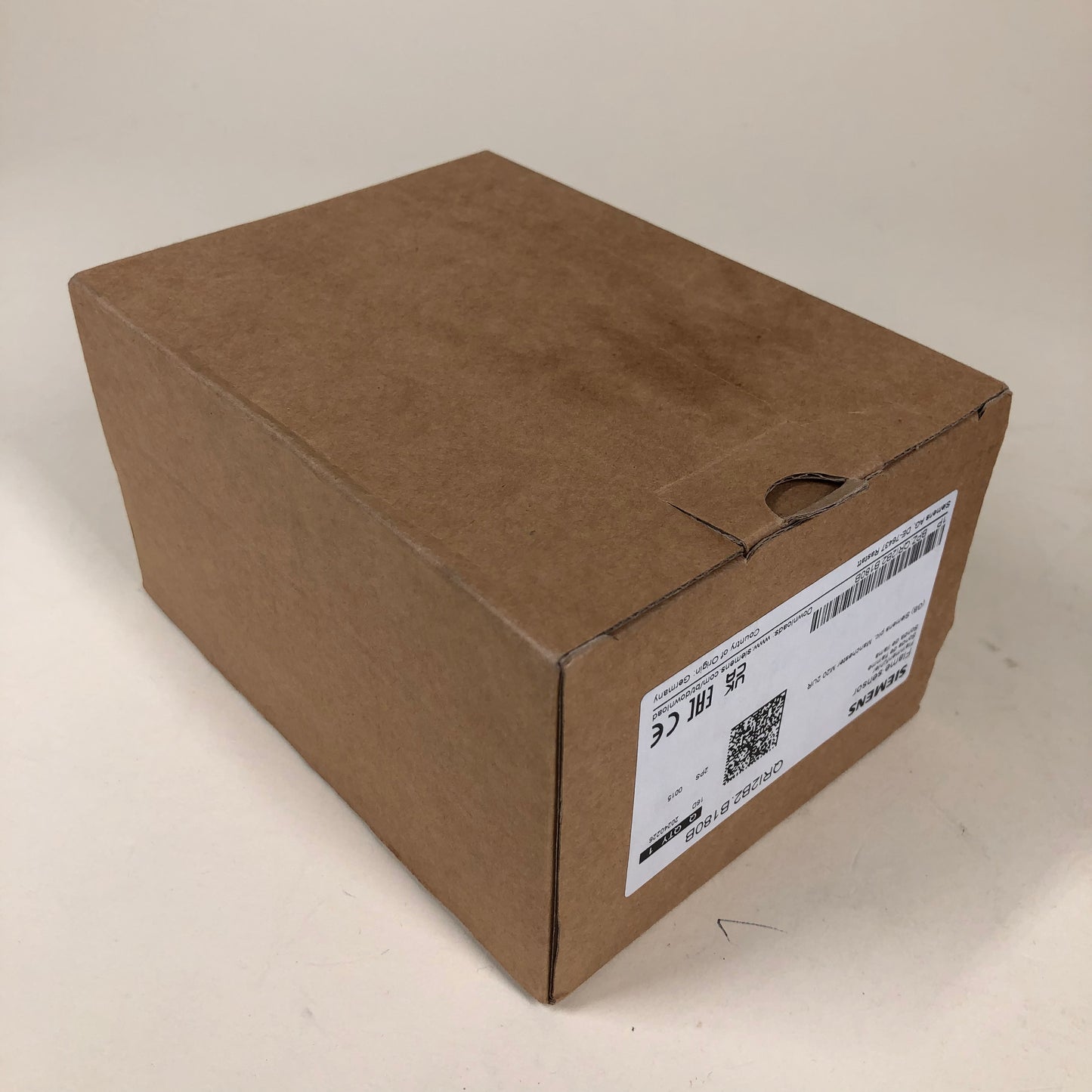 New SIEMENS Flame Detector Sensor QRI2B2.B180B