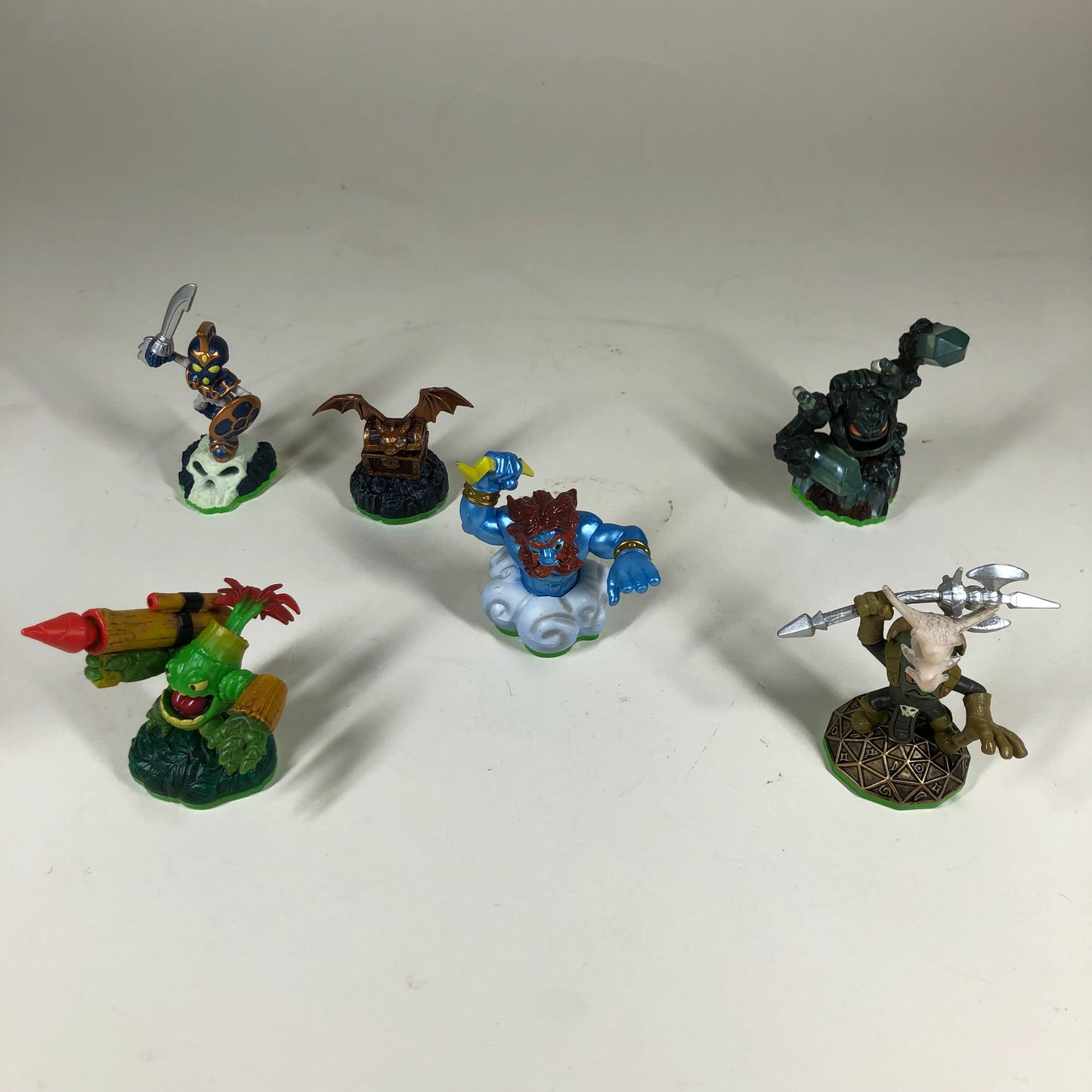 Nintendo XBox PlayStation Skylanders 37 Misc Playable Figurines and Portal of Power