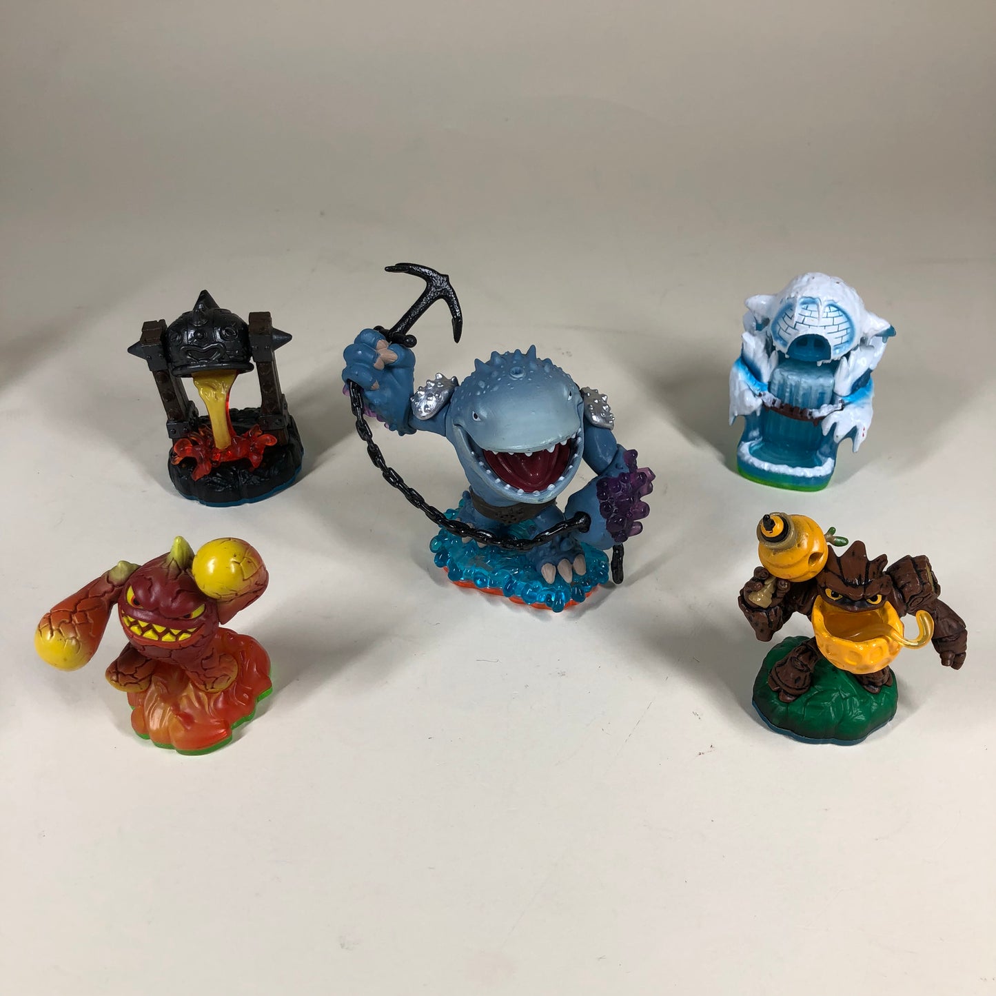 Nintendo XBox PlayStation Skylanders 37 Misc Playable Figurines and Portal of Power