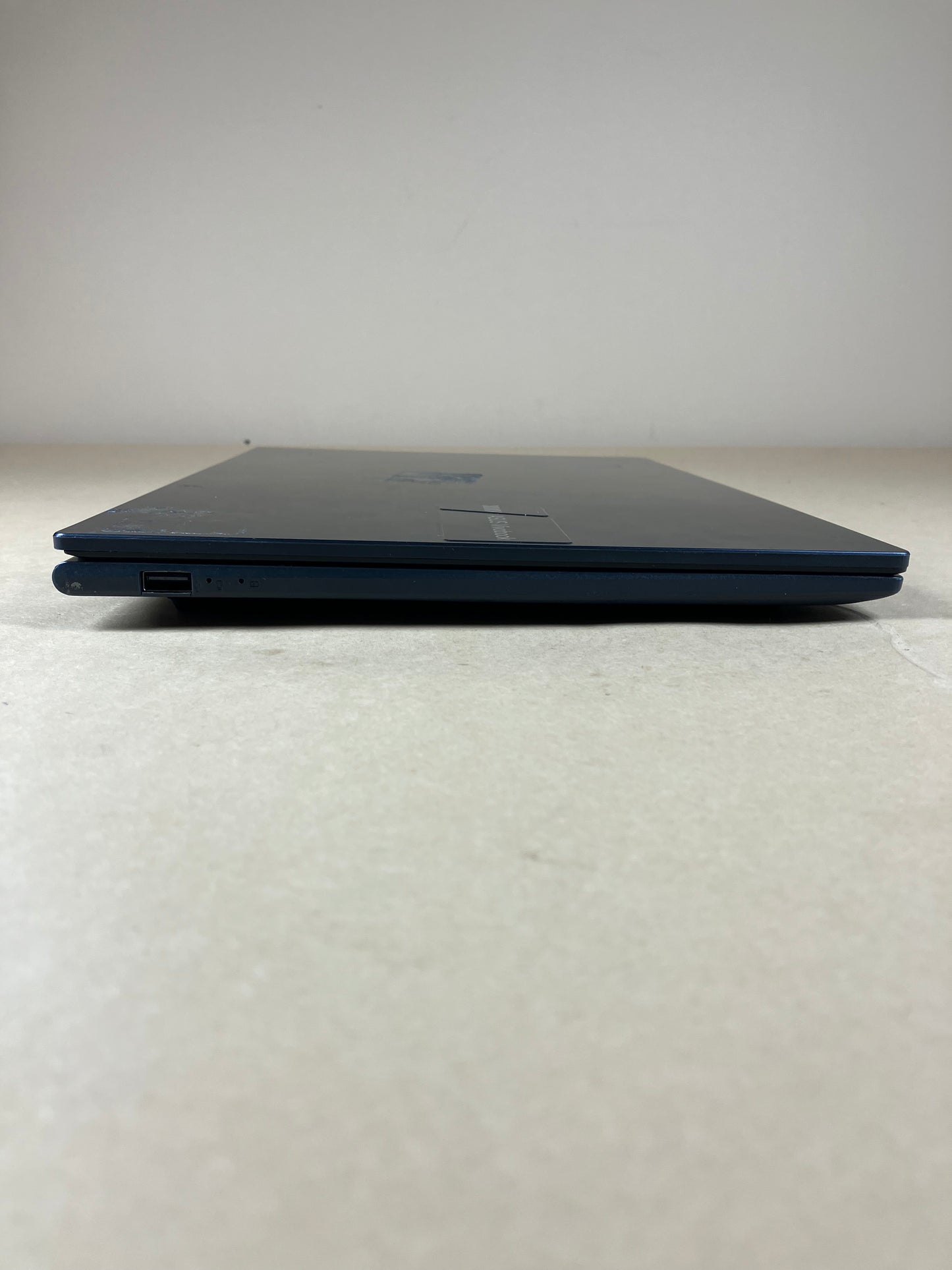 Asus Vivobook 15 X1504ZA 15.6" i5-1235U 1.3GHz 8GB RAM 256GB SSD WIN 11