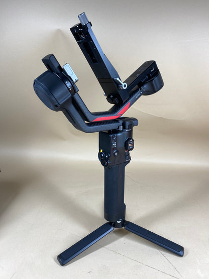 NEW DJI RS 4 Pro 3-Axis Gimbal P04P Bundle