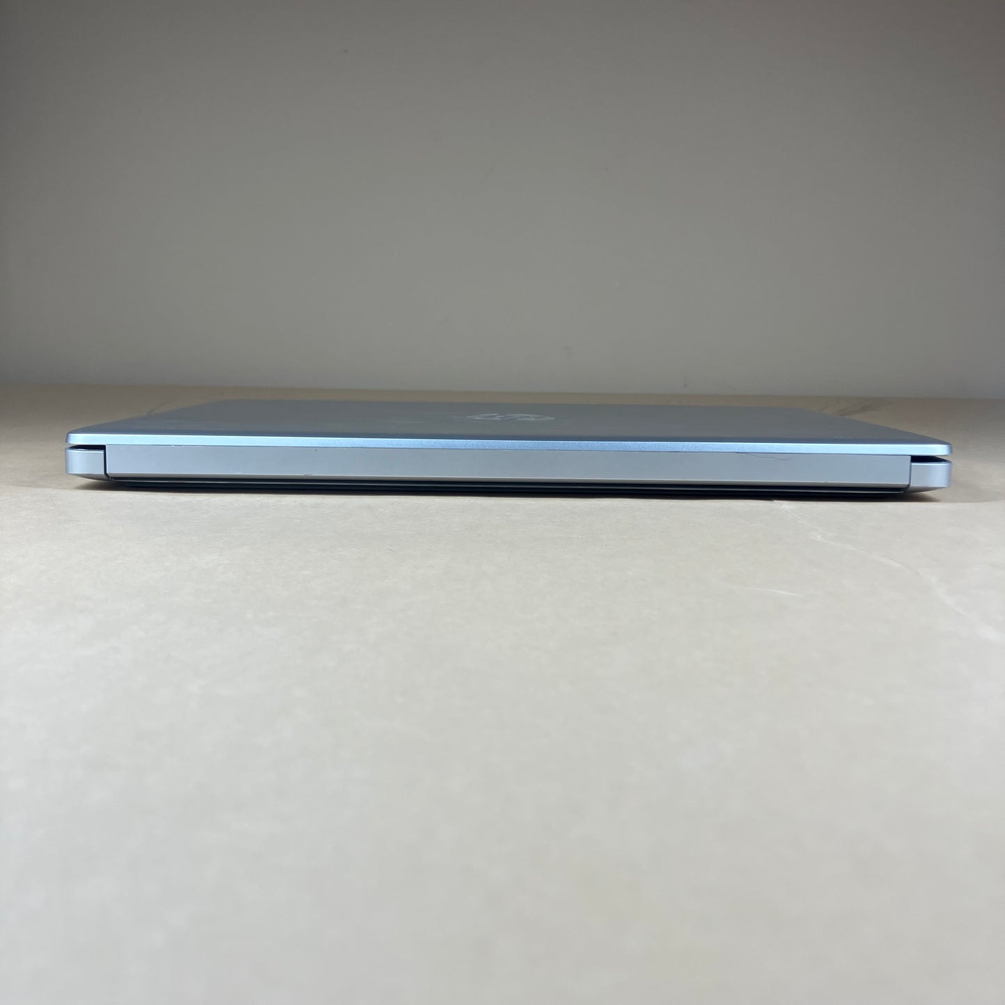 HP Notebook 14-DK0022WM 14" Ryzen 3200U 2.6GHz 4GB RAM 128GB SSD Radeon Vega 3