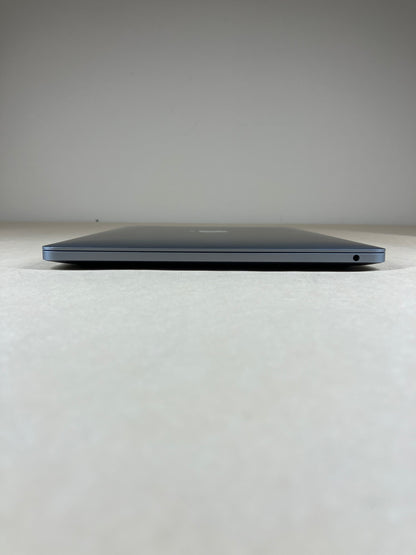 2020 Apple MacBook Pro 13.3" M1 8C GPU 3.2GHz 8GB RAM 256GB SSD MYD82LL/A