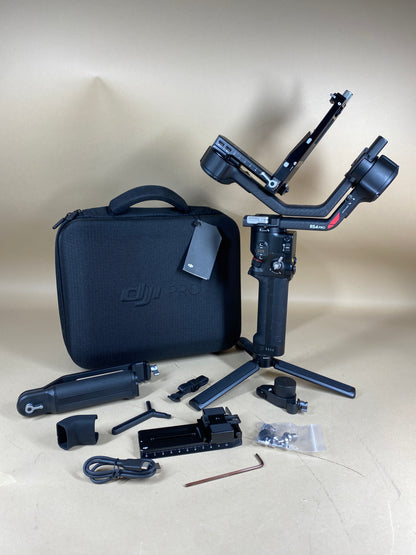 NEW DJI RS 4 Pro 3-Axis Gimbal P04P Bundle