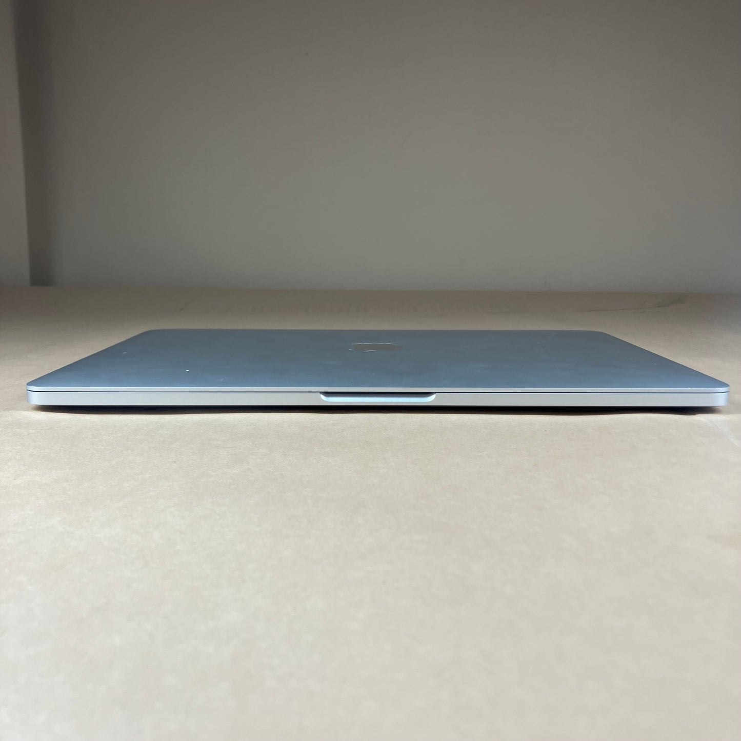 2017 Apple MacBook Pro 13.3" i5 2.3GHz 8GB RAM 128GB SSD Silver A1708