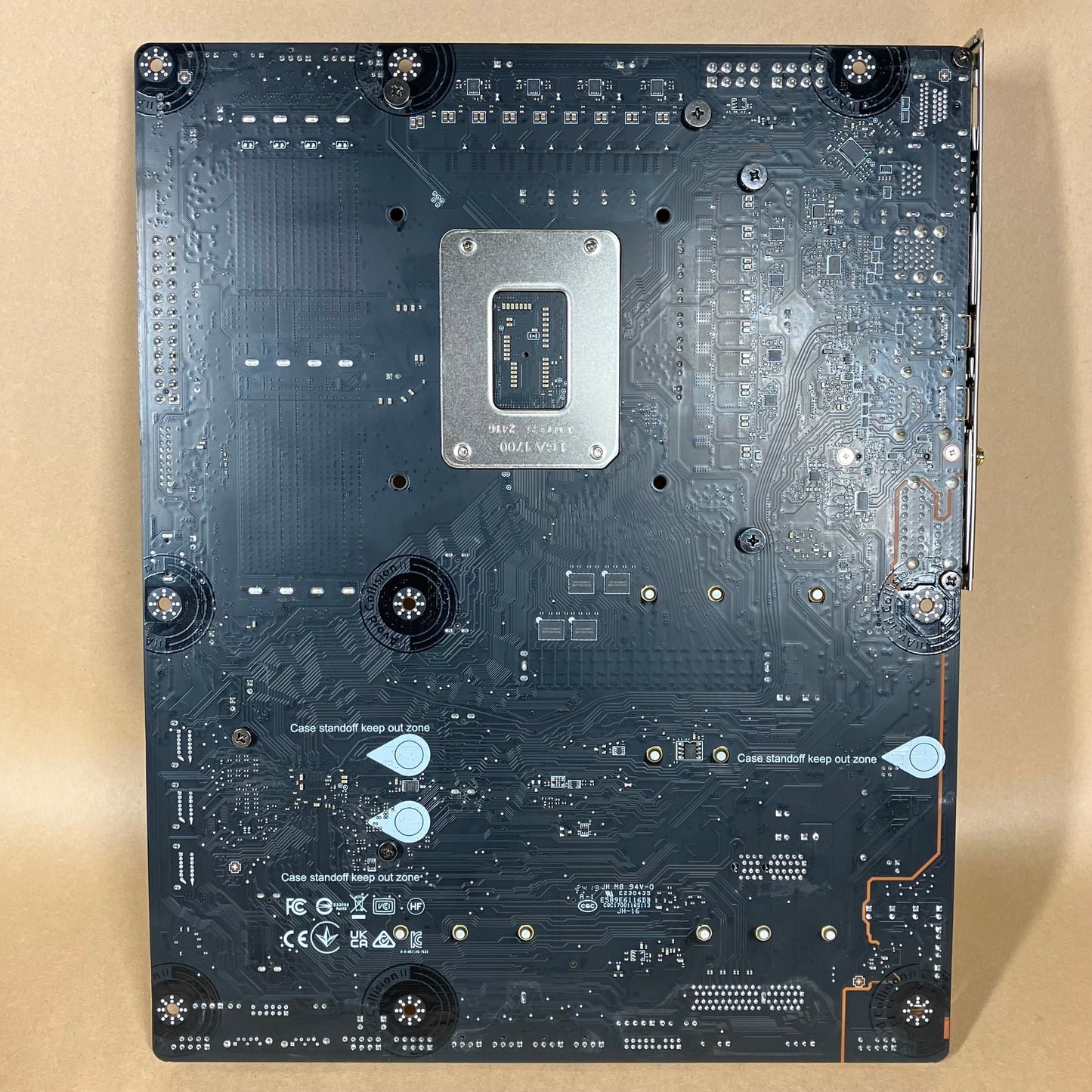 MSI MAG Z790 TOMAHAWK MAX WIFI Intel Core i7-14700KF 16GB DDR5 RAM 1TB SSD