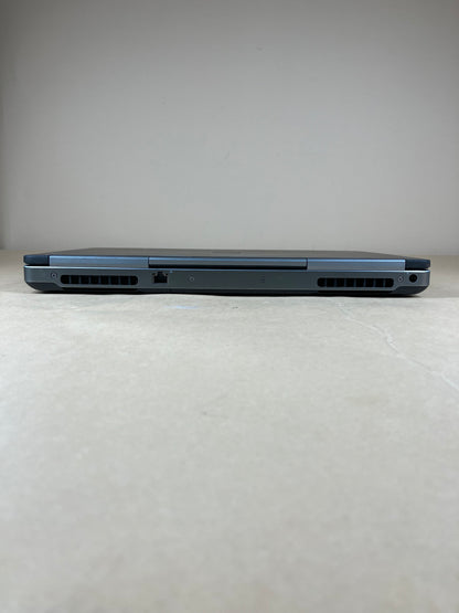 Dell Precision 7520 15.6" i7-6820HQ 2.7GHz 16GB RAM NO SSD Quadro M1200 NO OS
