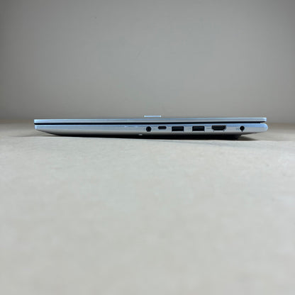 Asus Vivobook 17 K3704V 17.3" i9-13900H 2.6GHz 16GB RAM 1TB SSD