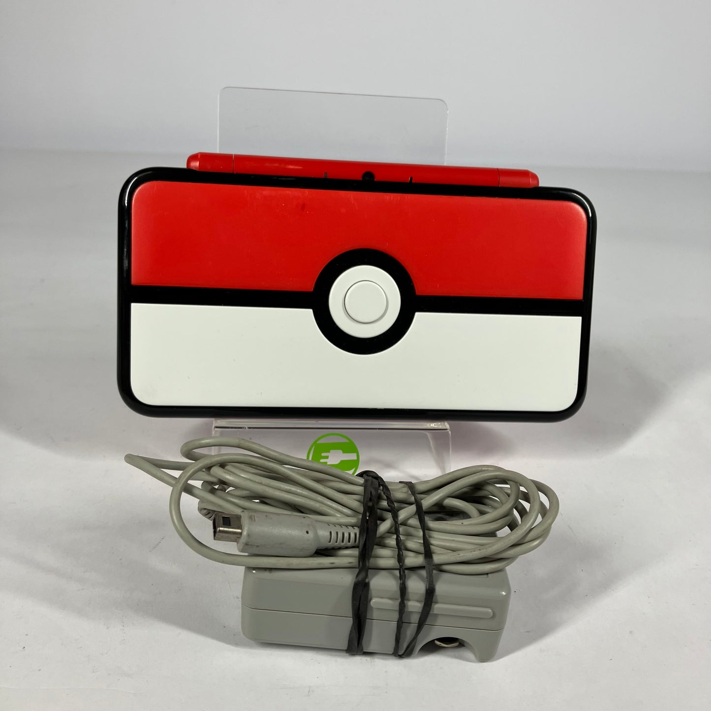New Nintendo 2DS XL Handheld Game Console JAN-001 Poke Ball