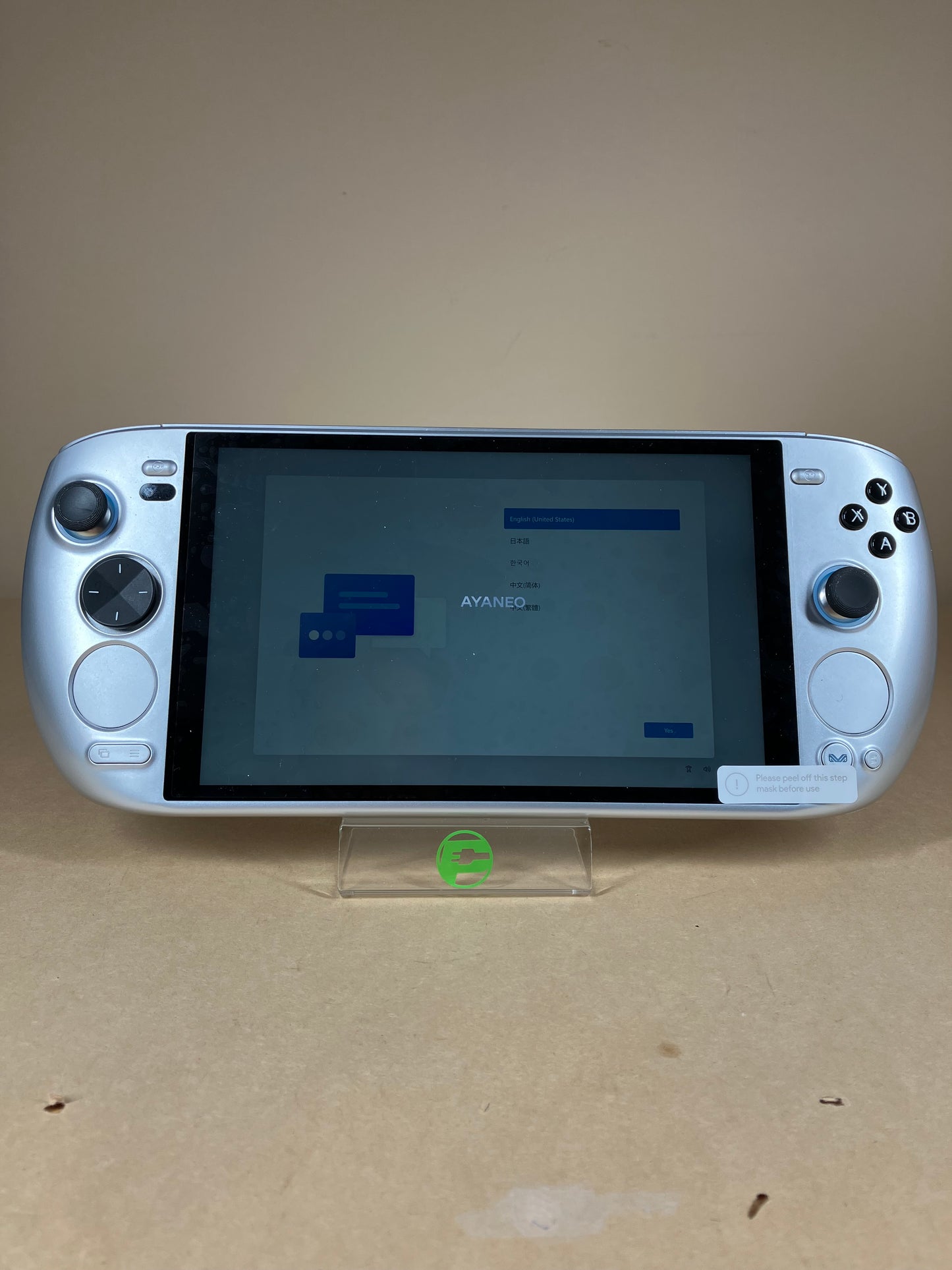 AYANEO KUN Handheld Gaming PC AMD Ryzen 7 8840U 32GB RAM 4TB SSD Silver Wing