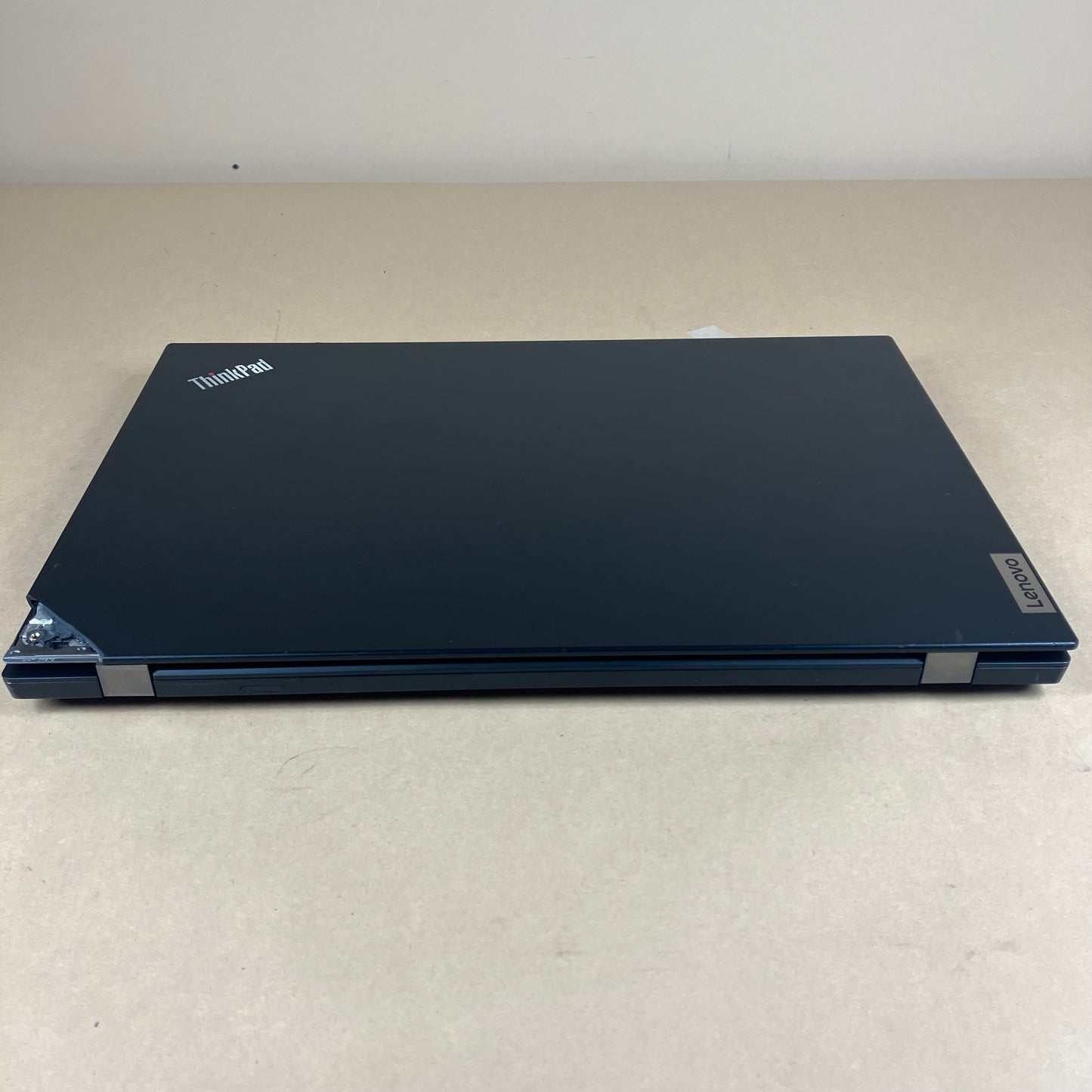 Lenovo ThinkPad P15v Gen 2 15.6" i7-11850H 2.5GHz 32GB RAM RTX A2000 NO HDD NO OS