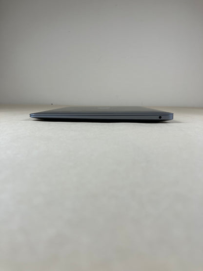 2020 Apple MacBook Air 13.3" i3 1.1GHz 8GB RAM 256GB SSD Silver A2179