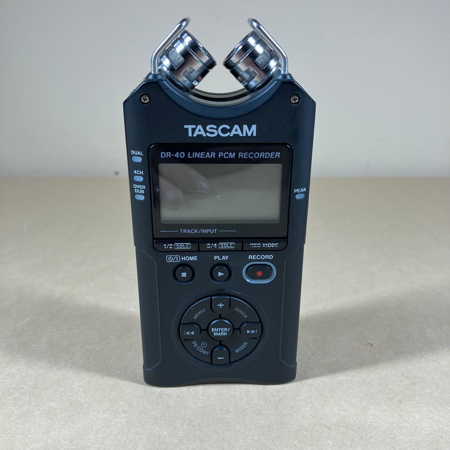 TASCAM DR-40 Linear PCM Recorder