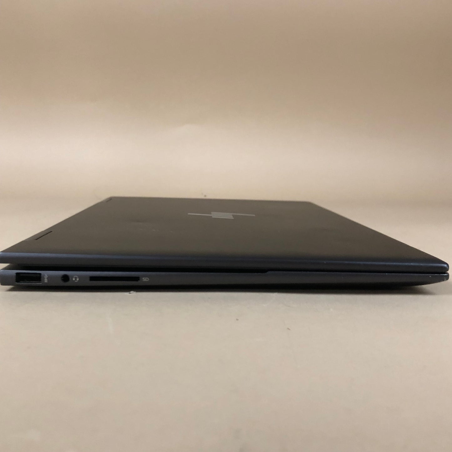 HP Envy x360 15-ey0013dx 15.6" Ryzen 5 5625U 2.3GHz 8GB RAM 256GB SSD