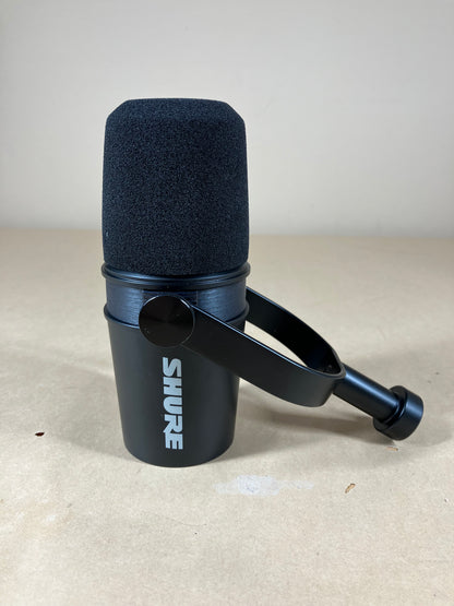 Shure MV7X Podcast Streaming Musians USB Microphone