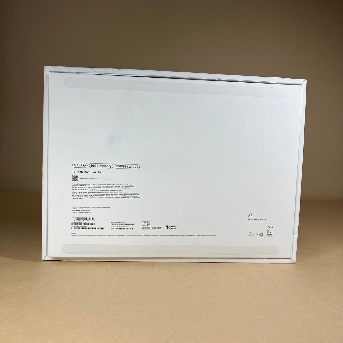 2025 Apple MacBook Air 13.6" M4 8C GPU 4.5GHz 16GB RAM 256GB SSD A3240