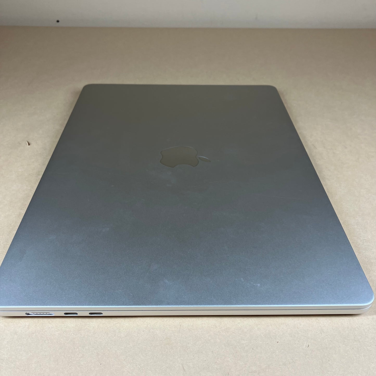2024 Apple MacBook Air 15" M3 10 Core 4.0GHz 8GB RAM 512GB SSD MRYT3LL/A