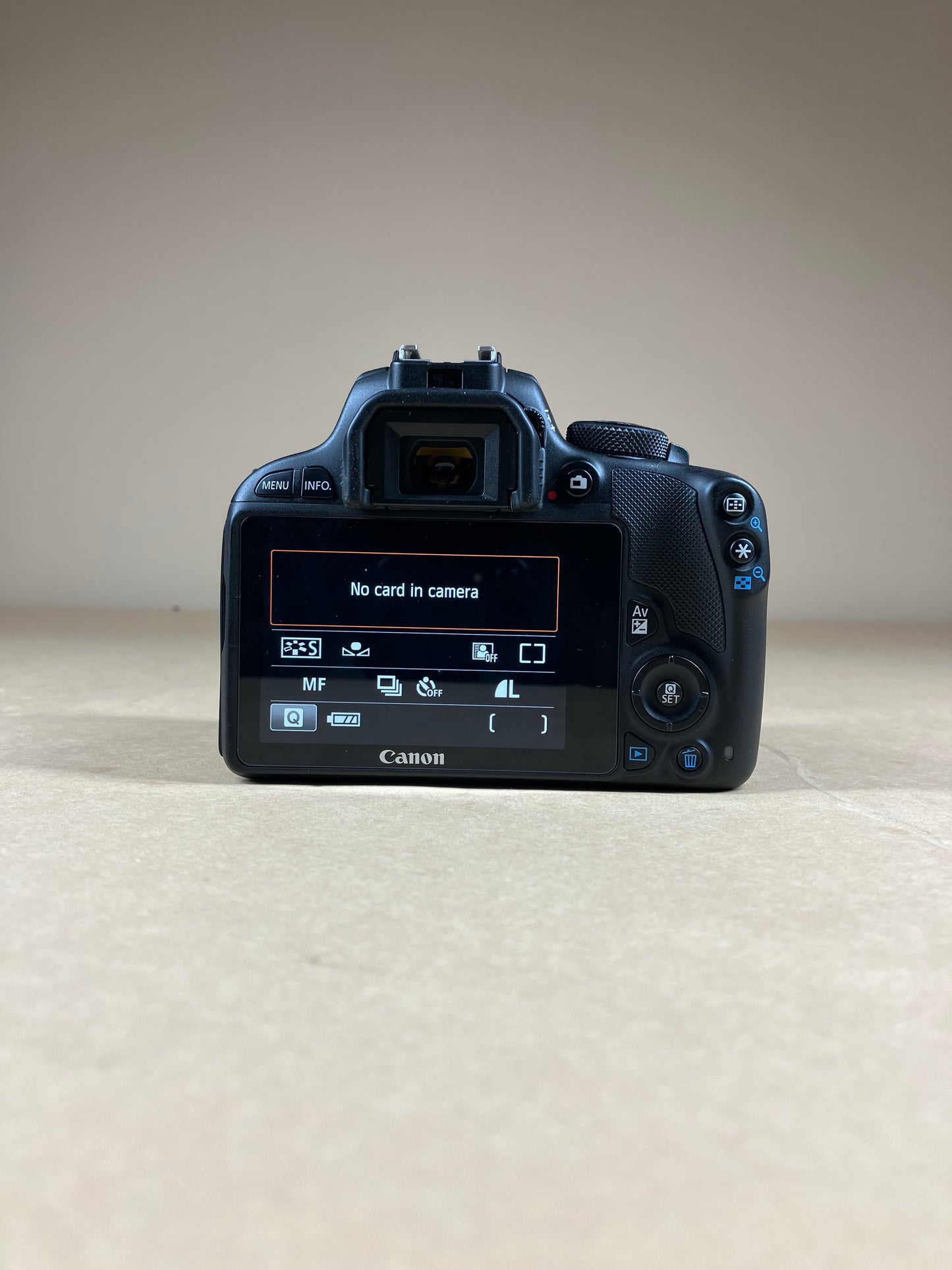 Canon EOS Rebel SL1 18.0MP Digital SLR DSLR Camera 1,869 Shutter Count Body Only