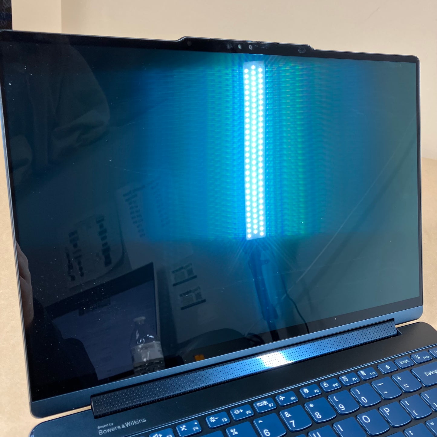 Lenovo Yoga 9 2-in-1 14IMH9 14" Core Ultra 7 155H 1.4GHz 16GB RAM 1TB SSD