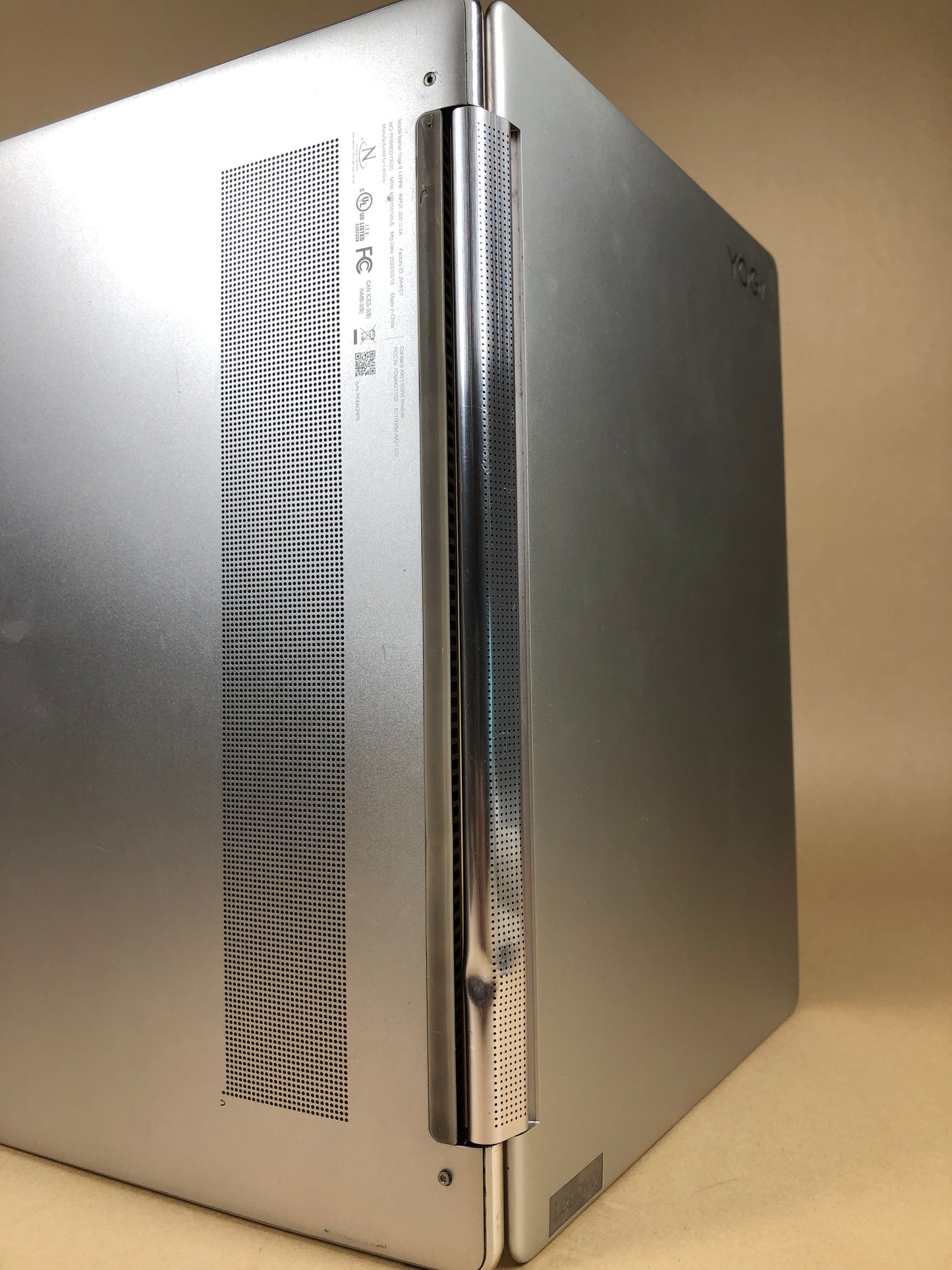 Lenovo Yoga 9 14IRP8 14IRP8 I7-1360P 2.20GHz 16GB RAM 512GB SSD WIN 11 HOME