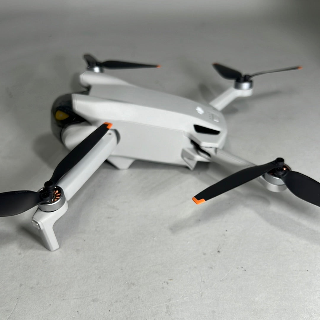 New DJI Mini 3 Camera Drone MT3PD Fly More Combo