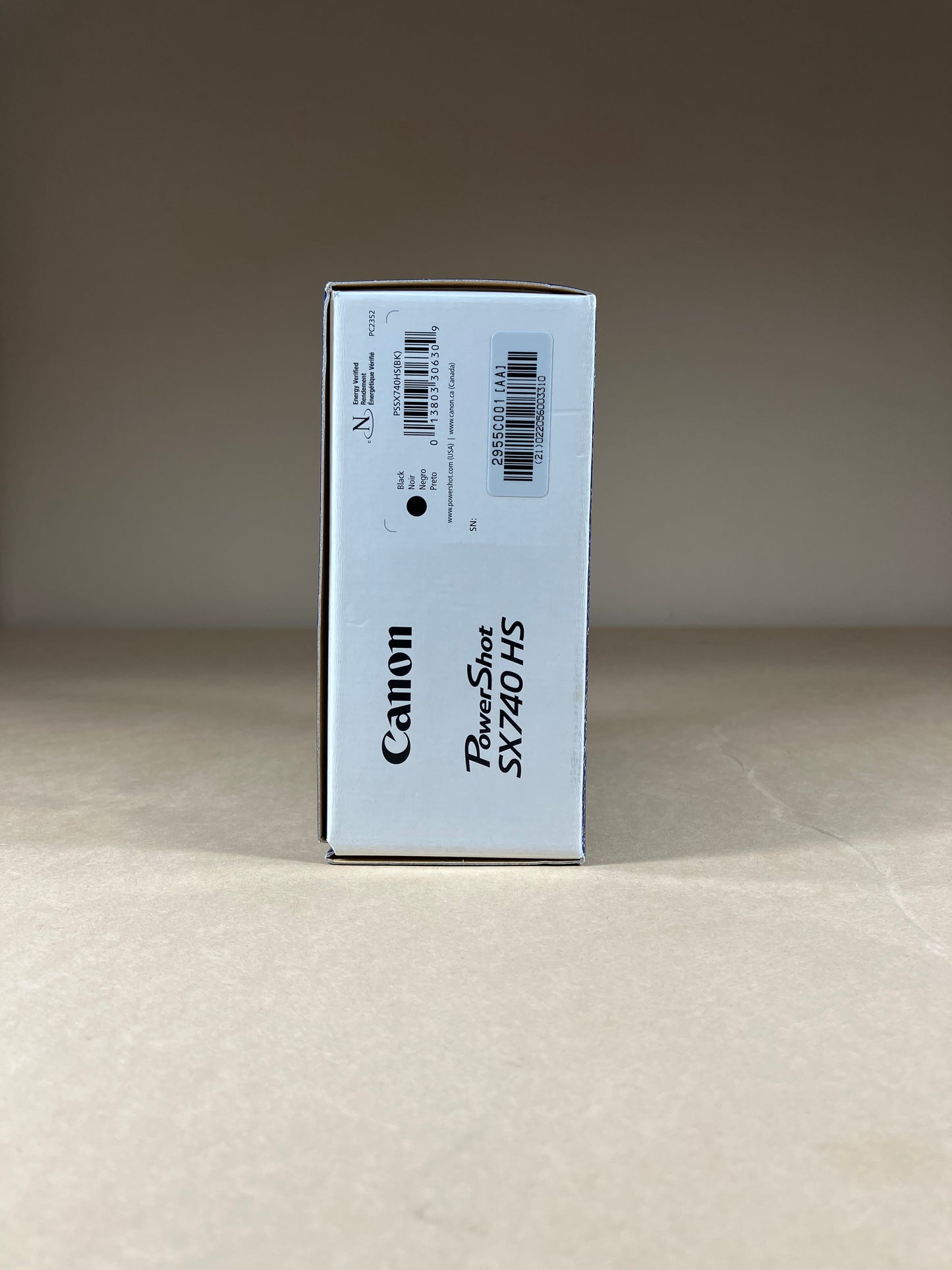 Canon PowerShot SX740 HS 20.3MP Digital Point-And-Shoot Camera