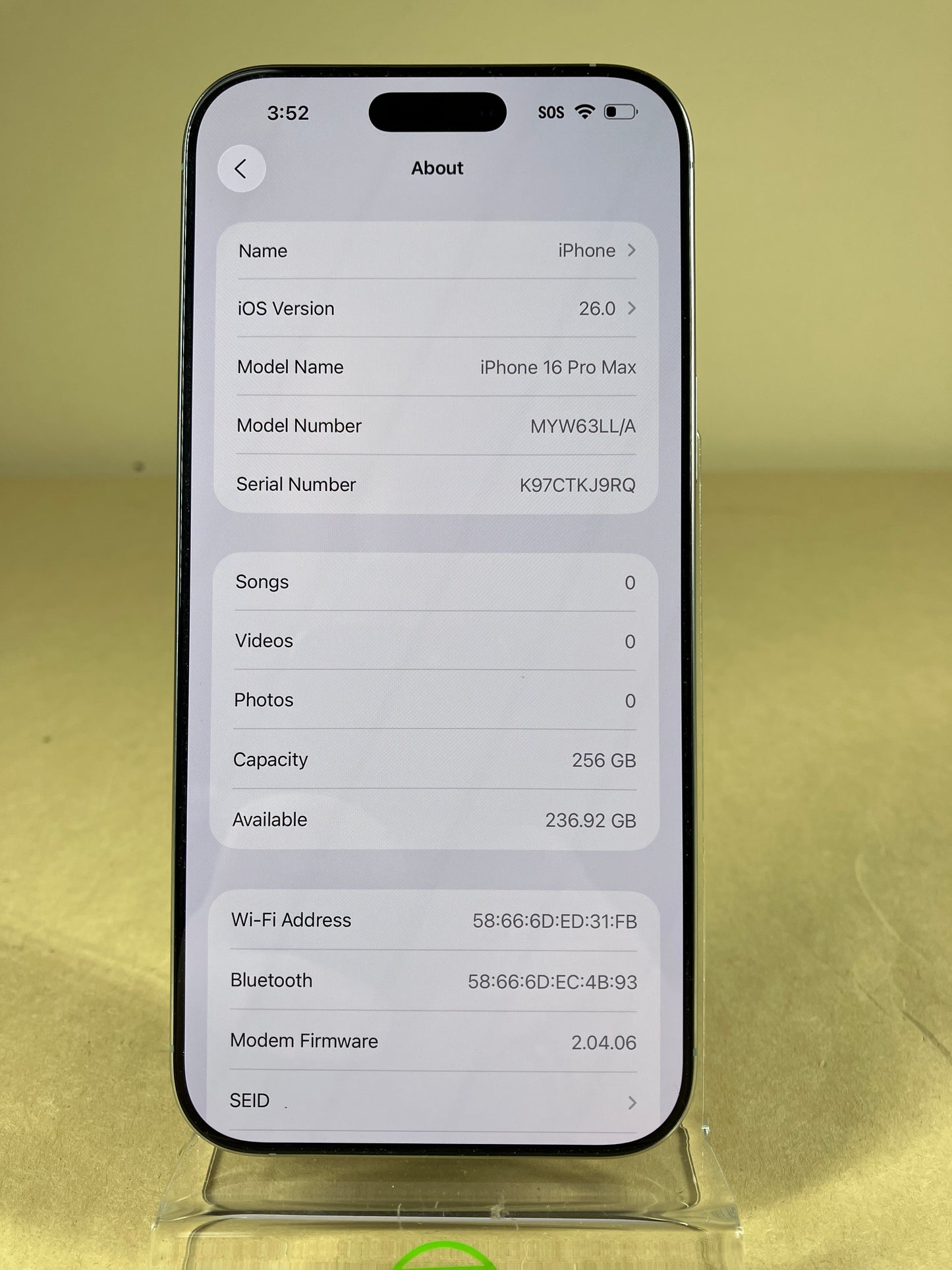 Unlocked Apple iPhone 16 Pro Max 256GB Natural Titanium MYW63LL/A