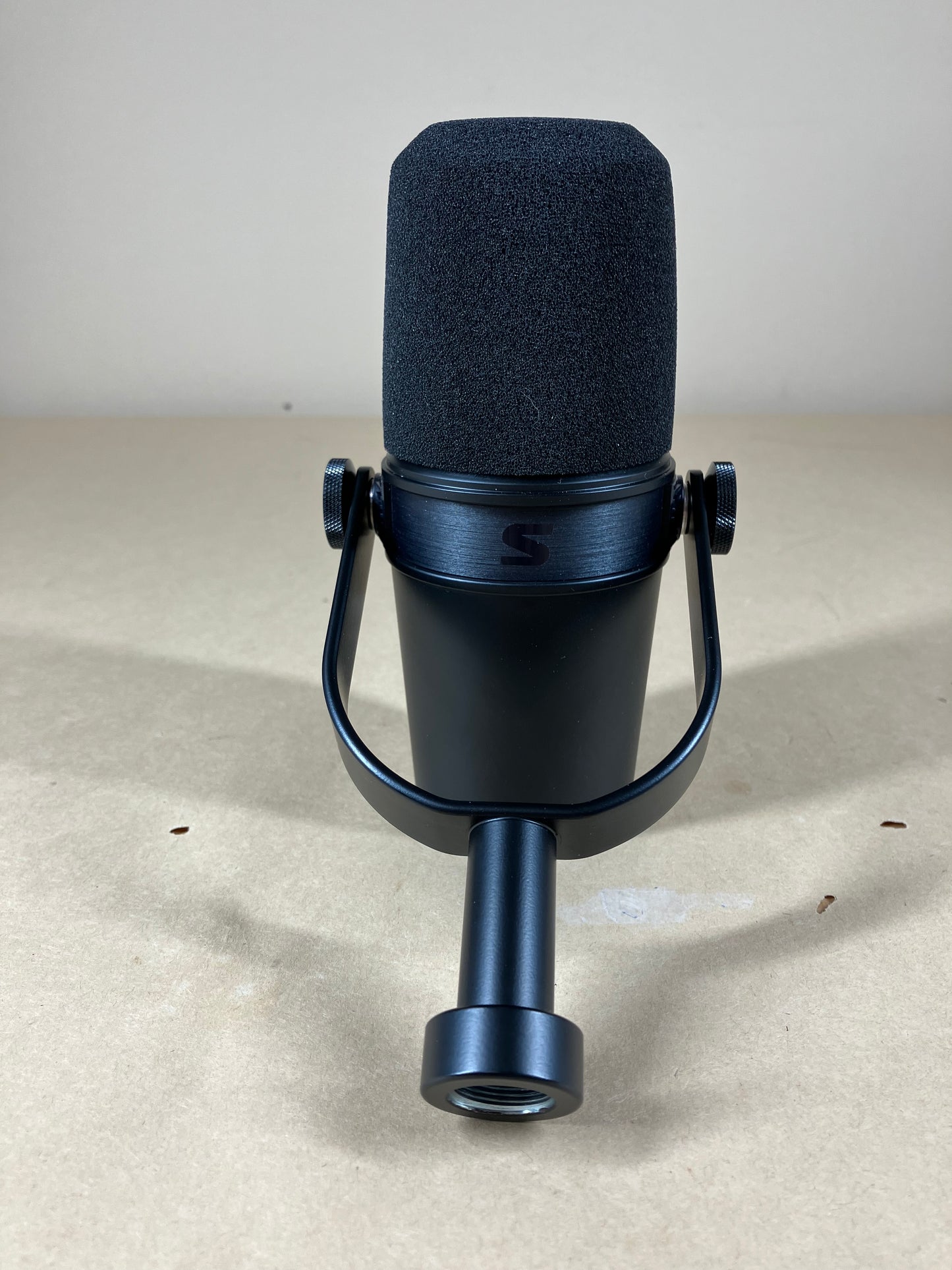 Shure MV7X Podcast Streaming Musians USB Microphone