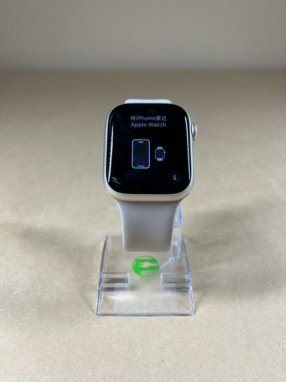 GPS Only Apple Watch Series 9 45MM Starlight Aluminum Starlight Sport Band A2980