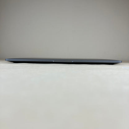 2020 Apple MacBook Air 13.3" M1 8 Core 3.2GHz 8GB RAM 256GB SSD MGN63LL/A