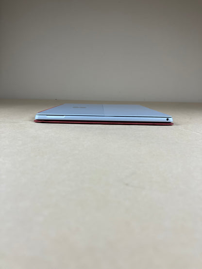 Microsoft Surface Pro 5 1796 12.3" i5-7300U 2.6GHz 4GB RAM 128GB SSD