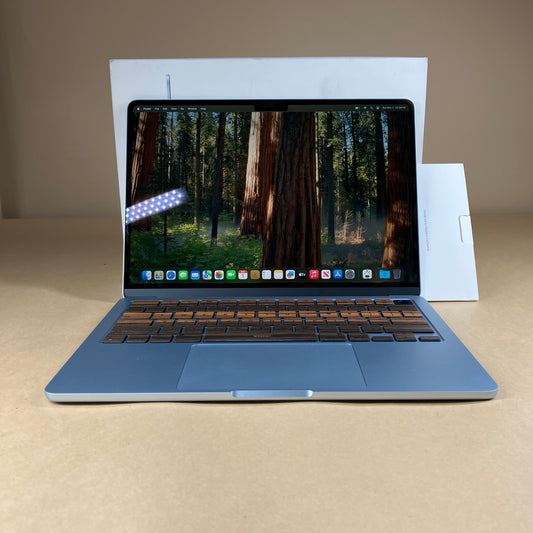 2025 Apple MacBook Air 13.6" M4 8C GPU 4.5GHz 16GB RAM 256GB SSD A3240