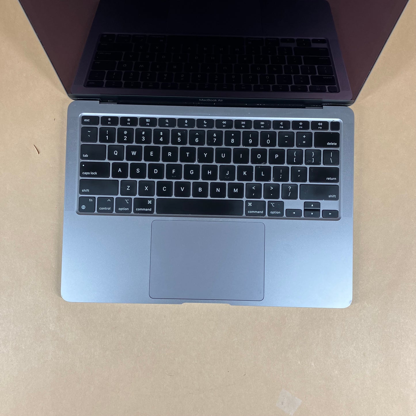 2020 Apple MacBook Air 13.3" M1 8 Core 3.2GHz 8GB RAM 256GB SSD MGN63LL/A