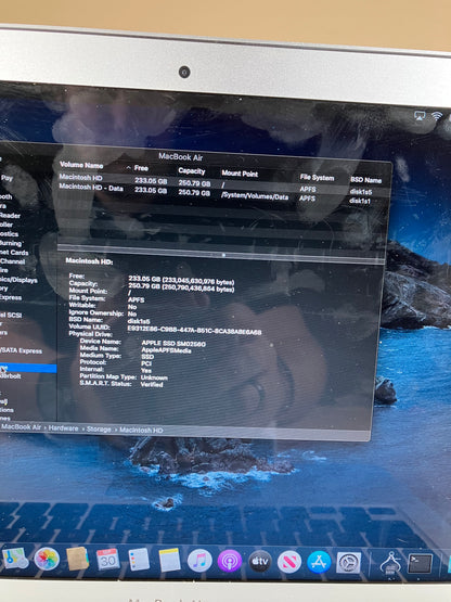 2017 Apple MacBook Air 13.3" i5 1.8GHz 8GB RAM 256GB SSD Silver A1466