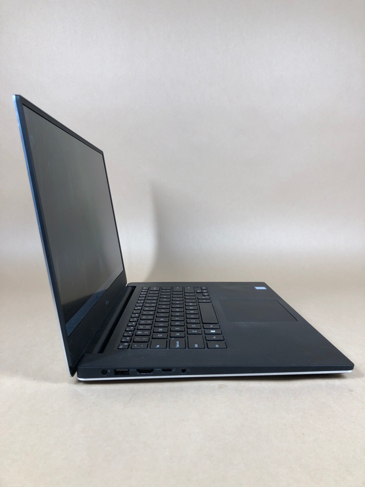 Dell Precision 5530 15.6" i7-8850H 2.6GHz 16GB RAM 512GB SSD WIN 11 PRO