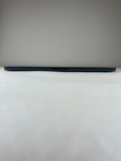 2025 Apple MacBook Air 13.6" M4 8C GPU 4.5GHz 16GB RAM 256GB SSD MW123LL/A