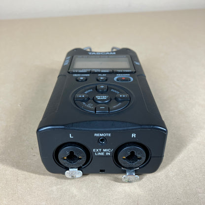 TASCAM DR-40 Linear PCM Recorder