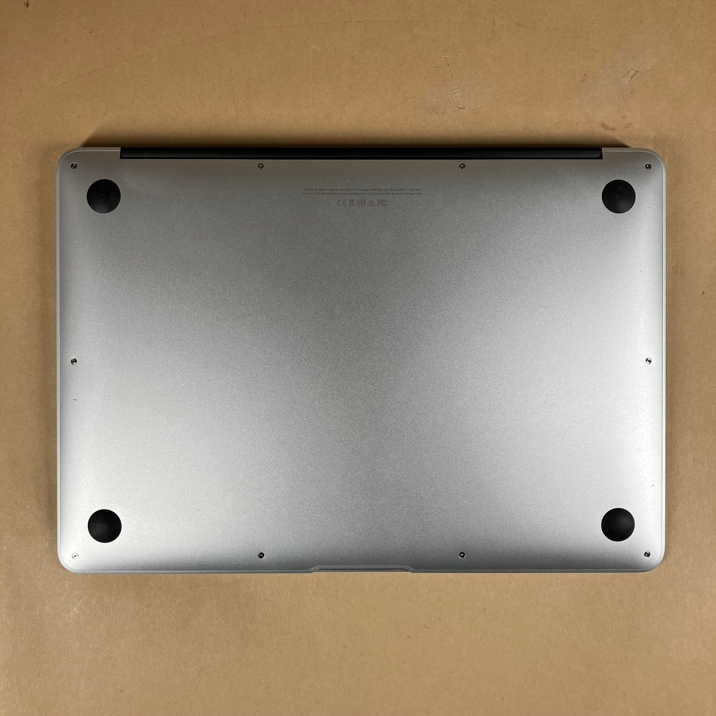 2017 Apple MacBook Air 13.3" i5 1.8GHz 8GB RAM 128GB SSD Silver A1466