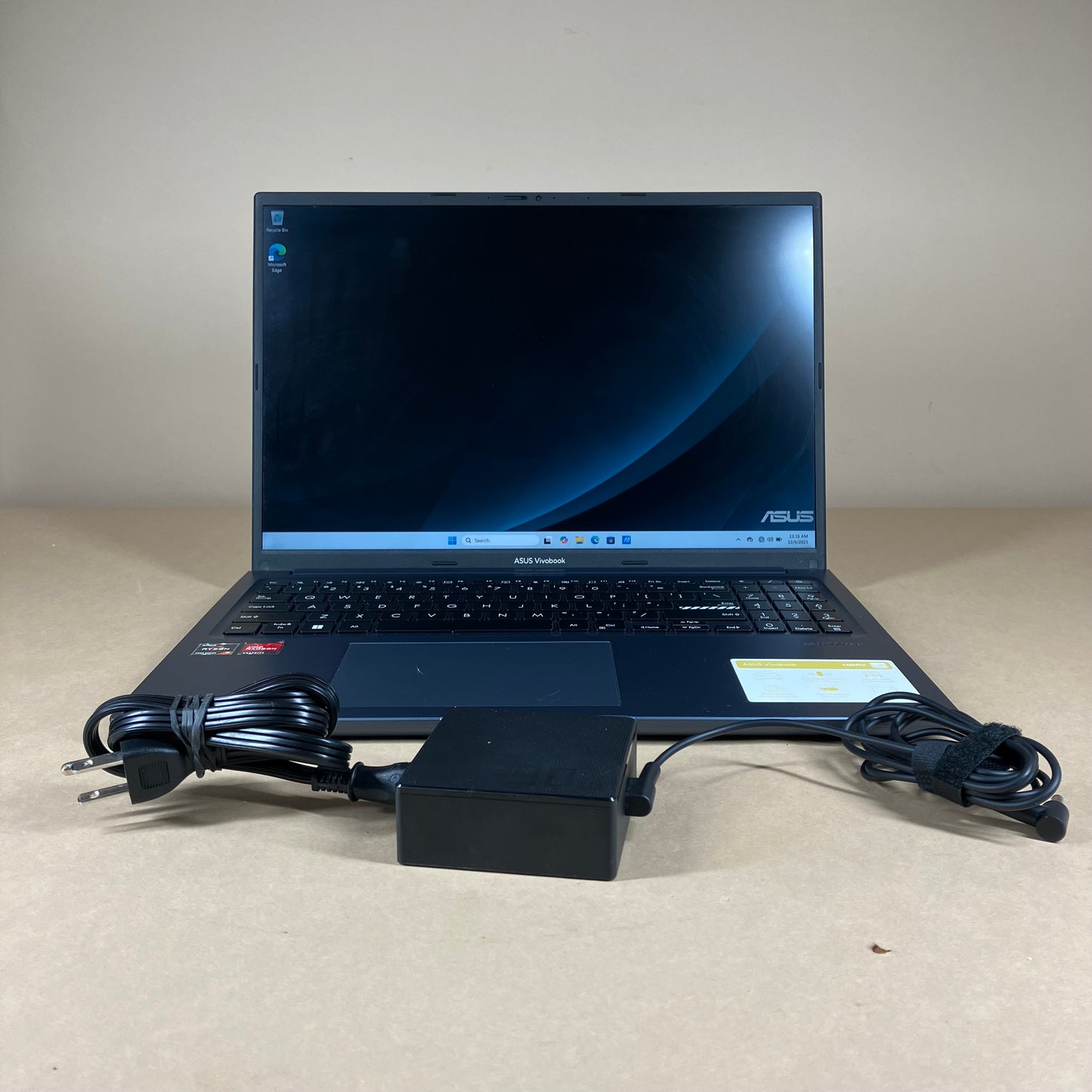 Asus Vivobook 16X M1603Q 16" Ryzen 7 5800HS 2.8GHz 12GB RAM 512GB SSD