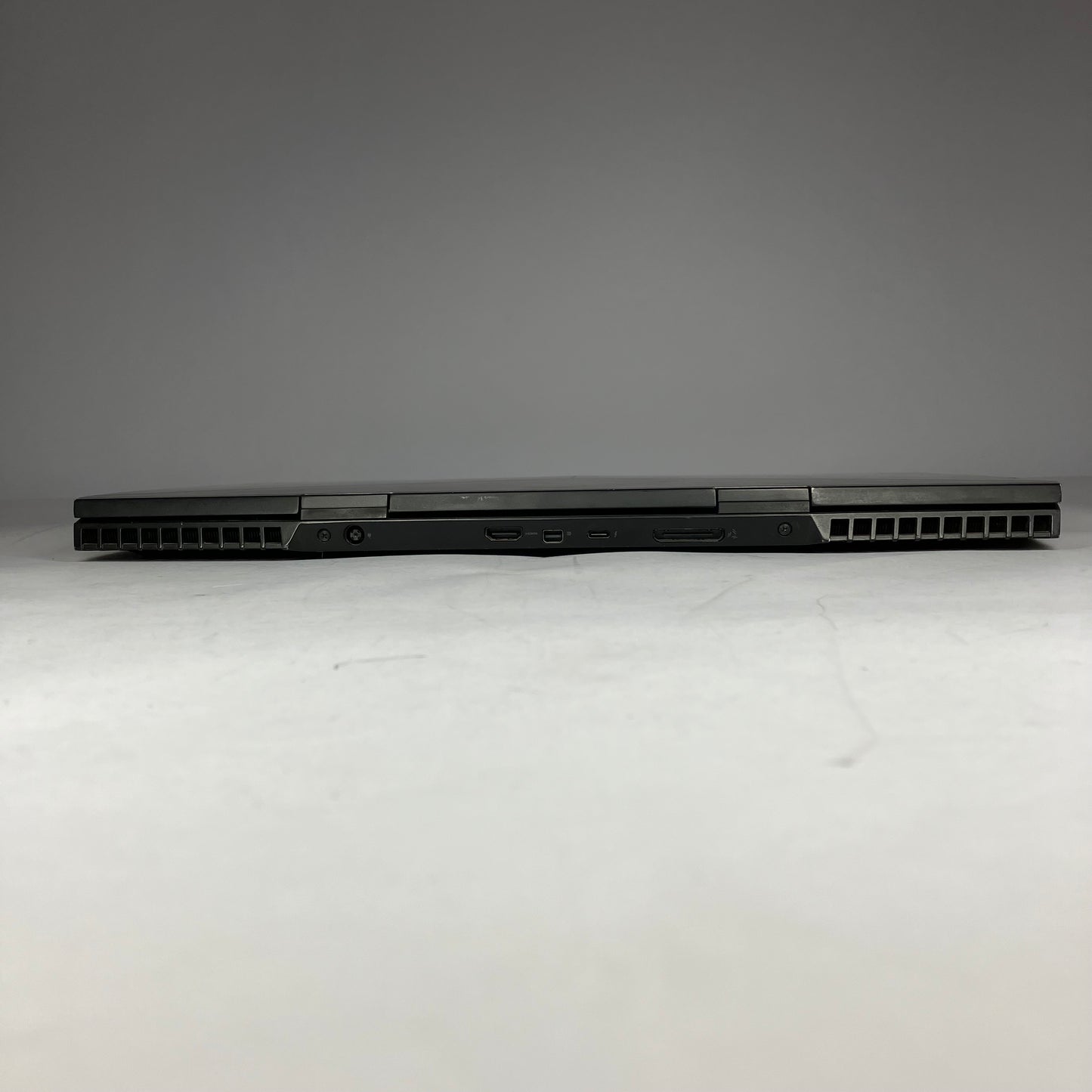 Alienware M17 P37E 17.3" i7-8750H 2.2GHz 32GB RAM 2TB SSD GeForce RTX 2060
