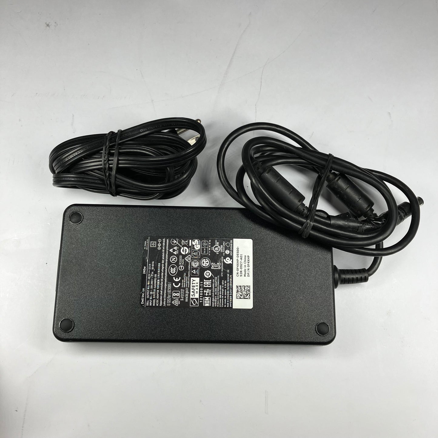 Alienware M17 P37E 17.3" i7-8750H 2.2GHz 32GB RAM 2TB SSD GeForce RTX 2060
