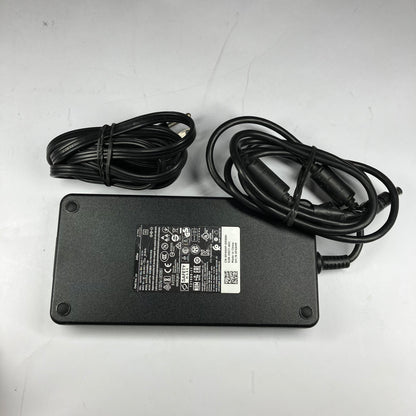 Alienware M17 P37E 17.3" i7-8750H 2.2GHz 32GB RAM 2TB SSD GeForce RTX 2060