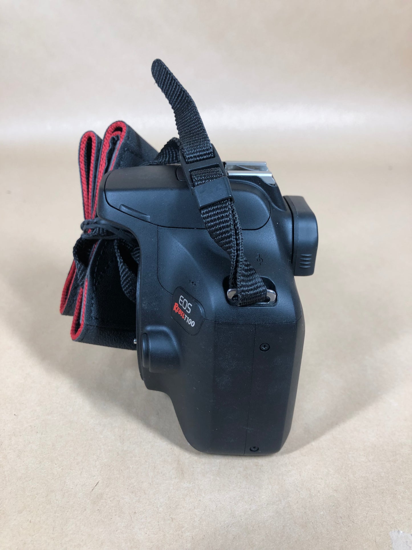 Canon EOS Rebel T100 18.0MP Digital SLR DSLR Camera