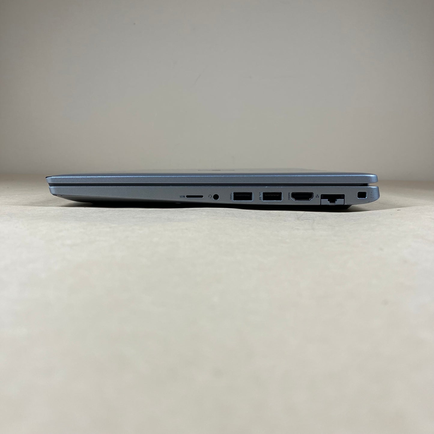 Dell Latitude 5520 15.6" i7-1185G7 3.0GHz 16GB RAM NO SSD NO OS